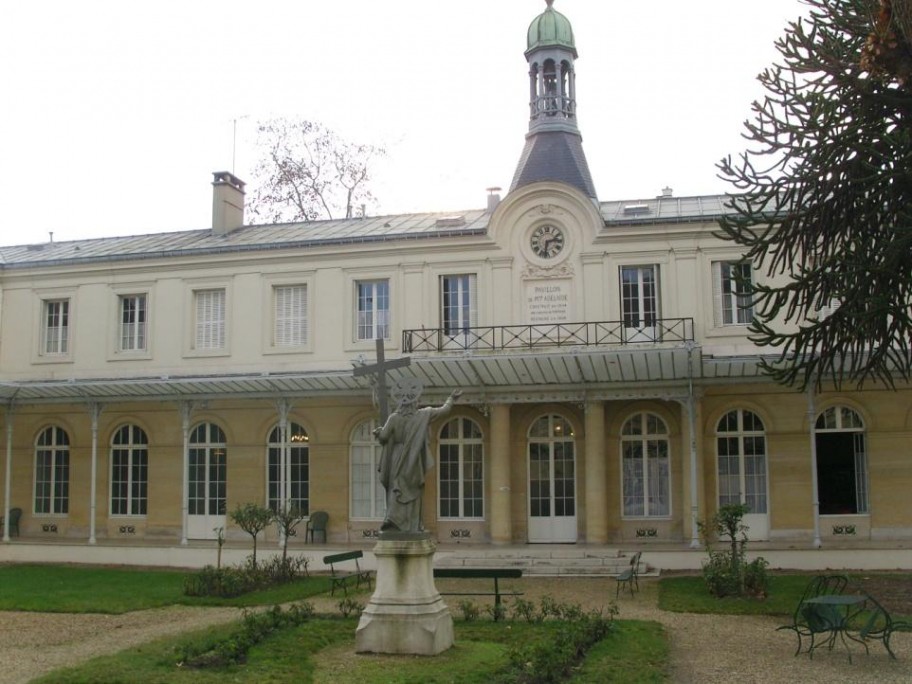 Maison mère