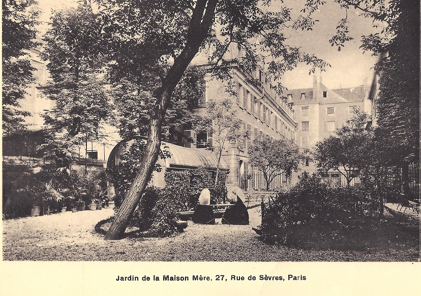 Religieuses dans le jardin