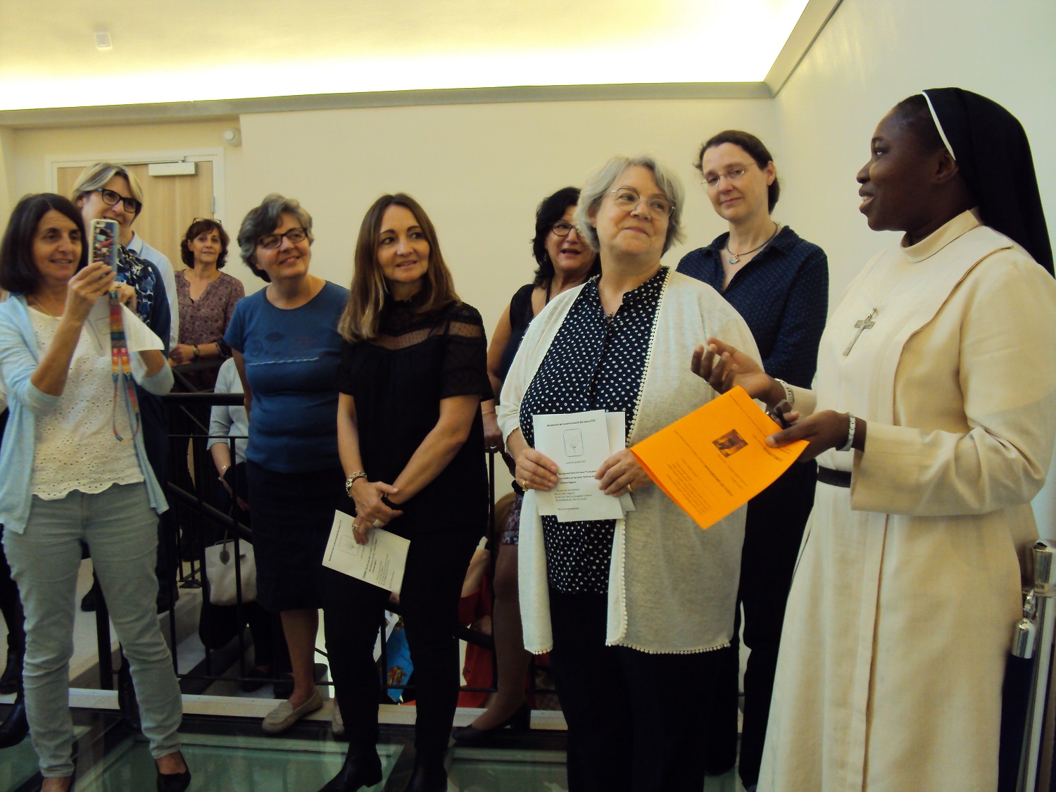Réinstallation des Soeurs dans notre Institut de SaintGermainenLaye