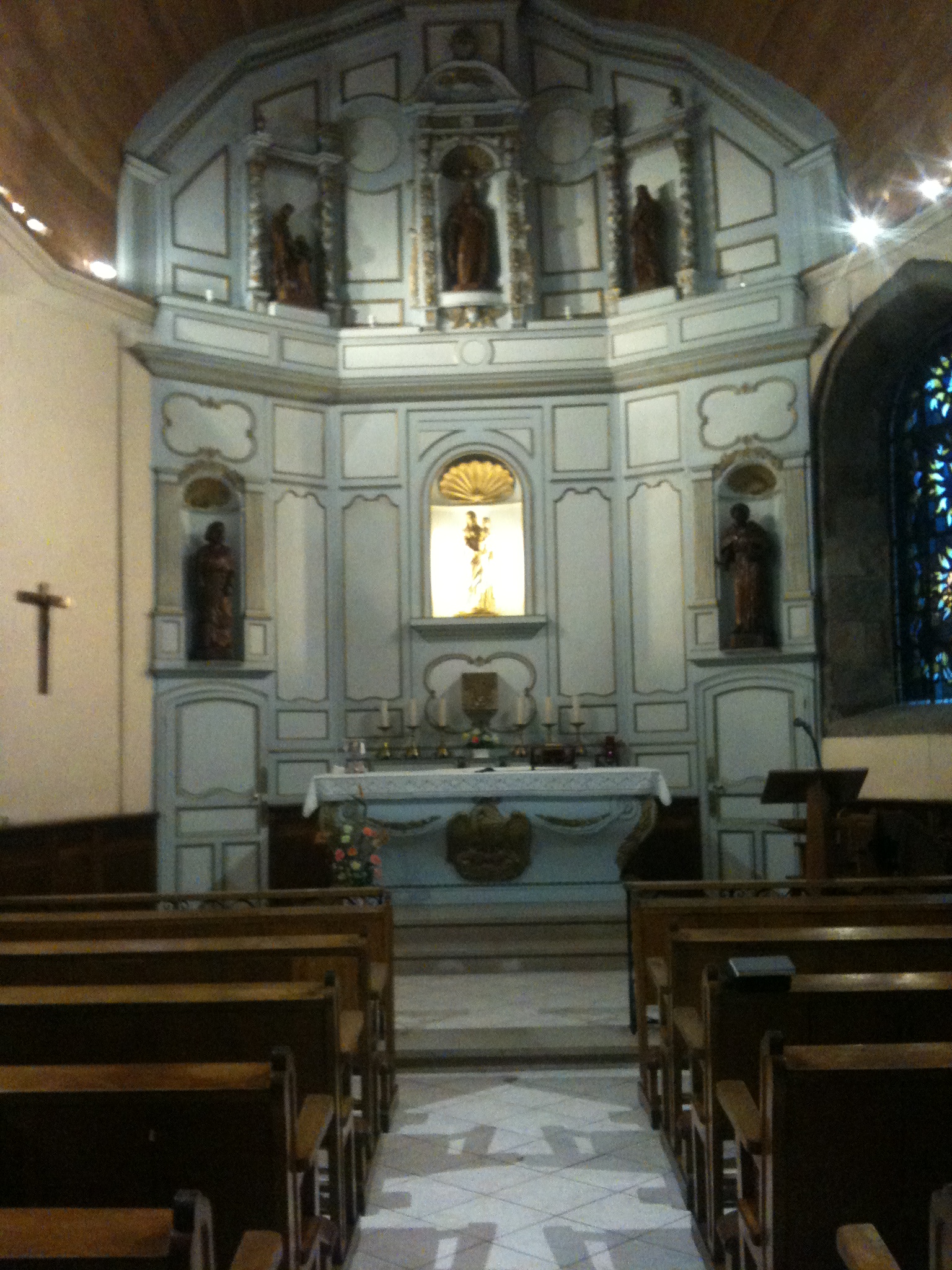 Intérieur de la chapelle de la communauté