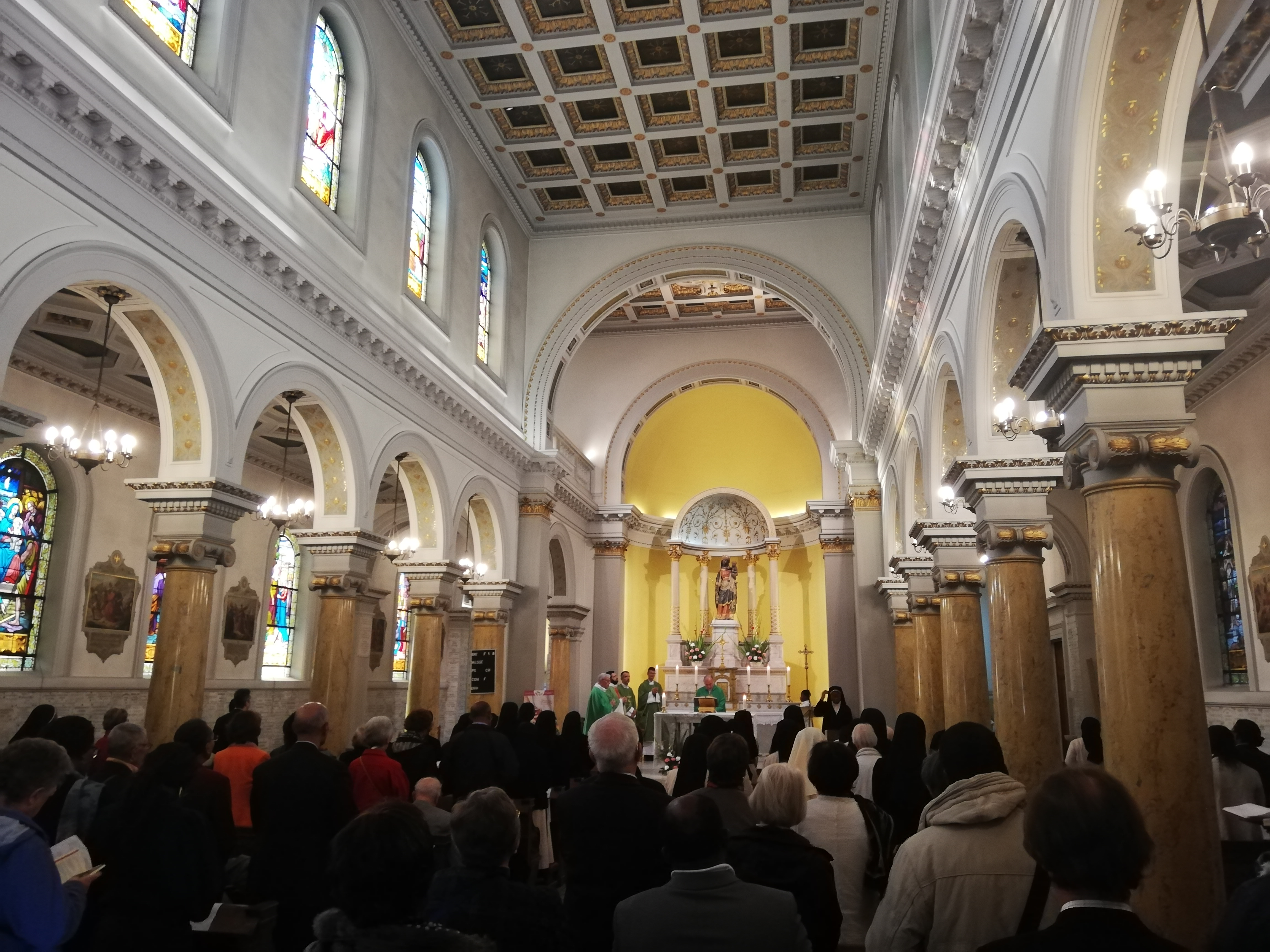 Eucharistie célébrée en fin de journée