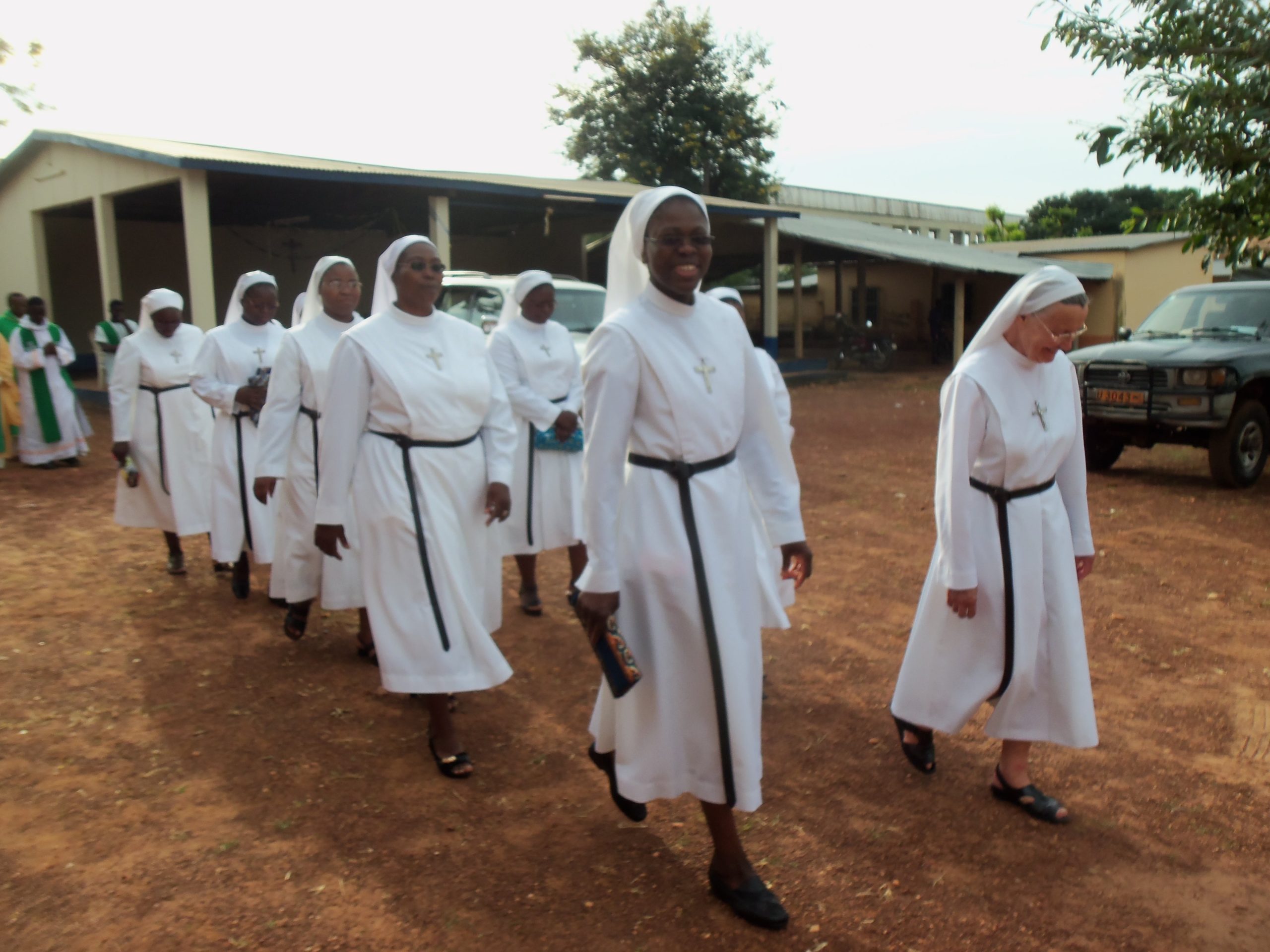 Messe d'installation de la communauté de religieuses à la cathédrale Saint-Sauveur de Natitingou, 2016